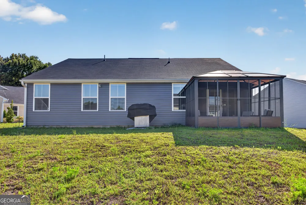 309 Cooper LN Calhoun, GA 30701