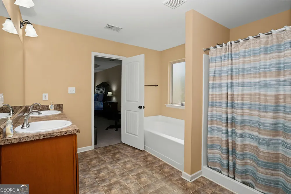 270 Autumn CRK Senoia, GA 30276