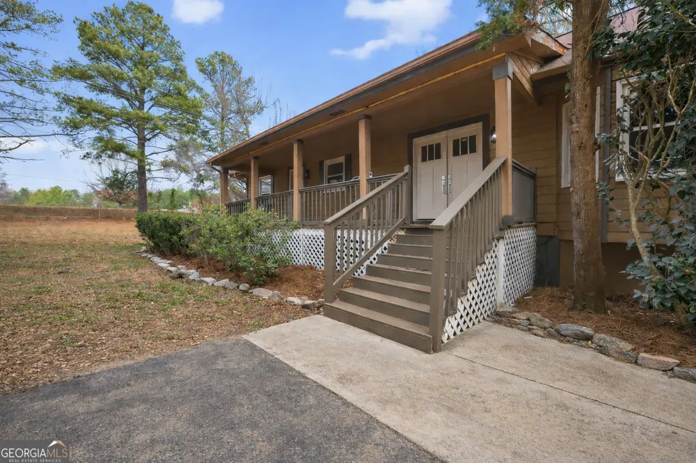 12 Clearwater RD Sharpsburg, GA 30277
