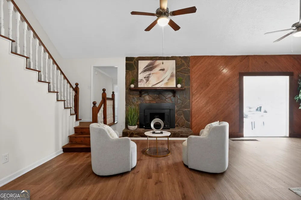 12 Clearwater RD Sharpsburg, GA 30277