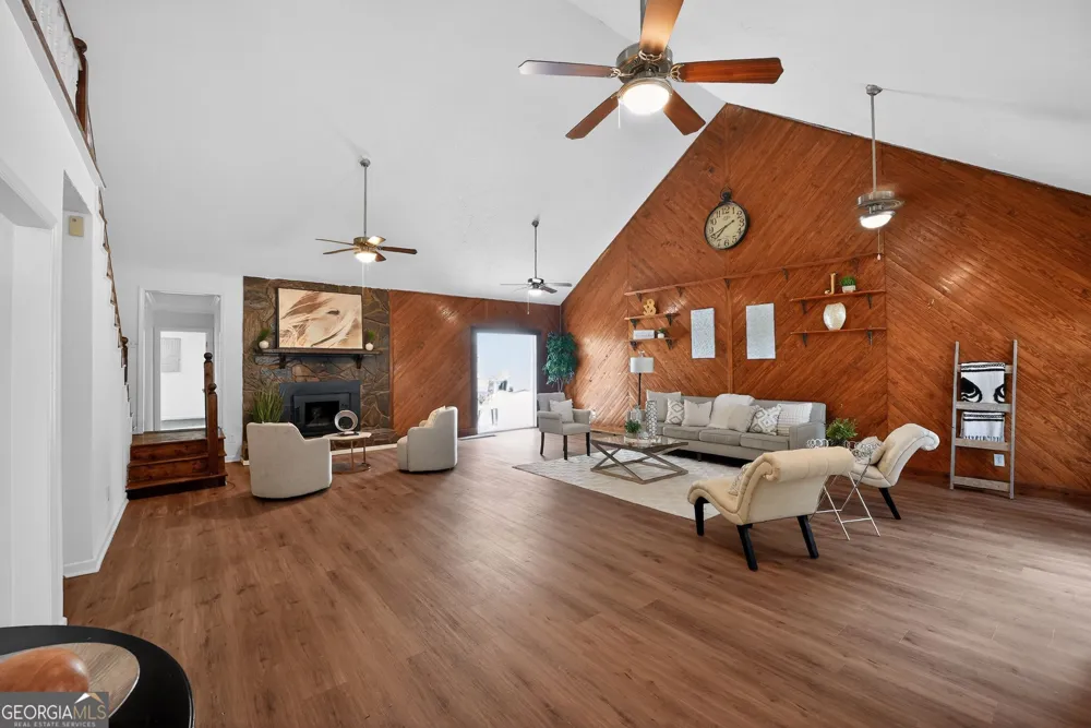 12 Clearwater RD Sharpsburg, GA 30277