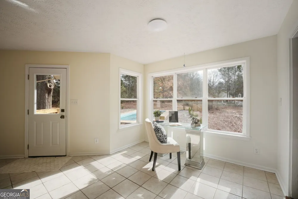 12 Clearwater RD Sharpsburg, GA 30277