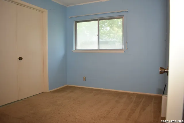 6142 LYNGROVE ST San Antonio, TX 78249