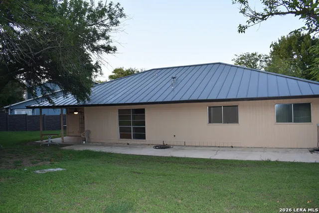 6142 LYNGROVE ST San Antonio, TX 78249