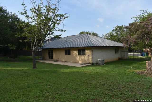 6142 LYNGROVE ST San Antonio, TX 78249