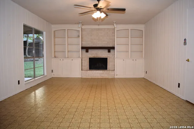 6142 LYNGROVE ST San Antonio, TX 78249