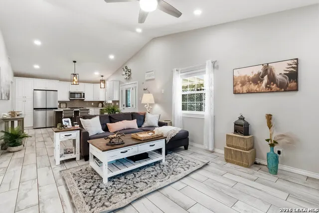 13654 PRINCES KNLS San Antonio, TX 78231