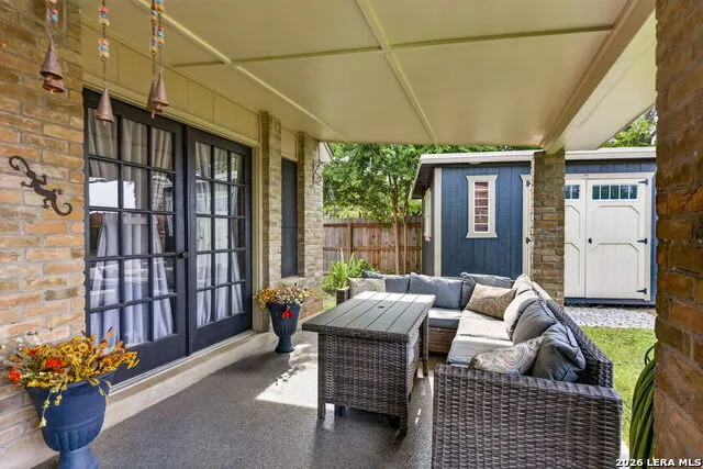 104 Sunnyland Castroville, TX 78009