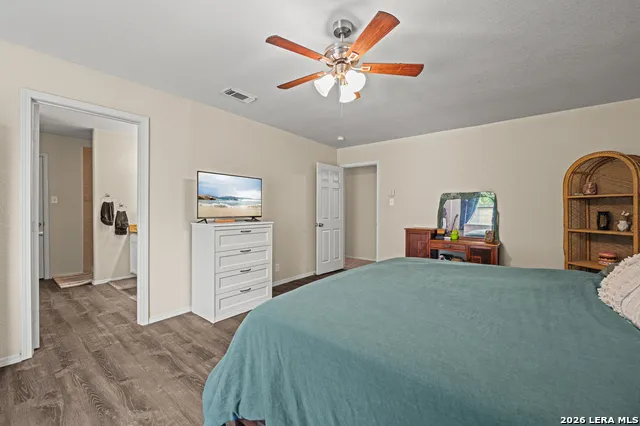 7930 Veleta San Antonio, TX 78250
