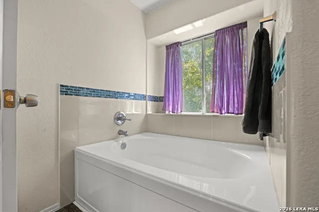 7930 Veleta San Antonio, TX 78250