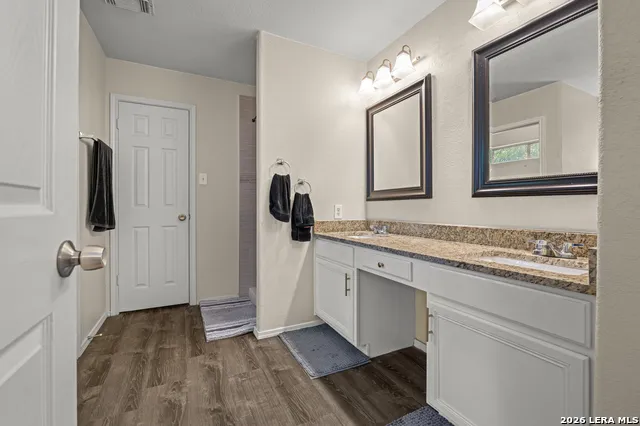 7930 Veleta San Antonio, TX 78250