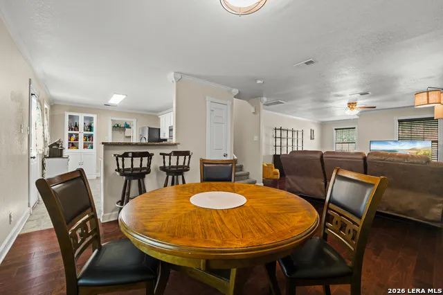7930 Veleta San Antonio, TX 78250