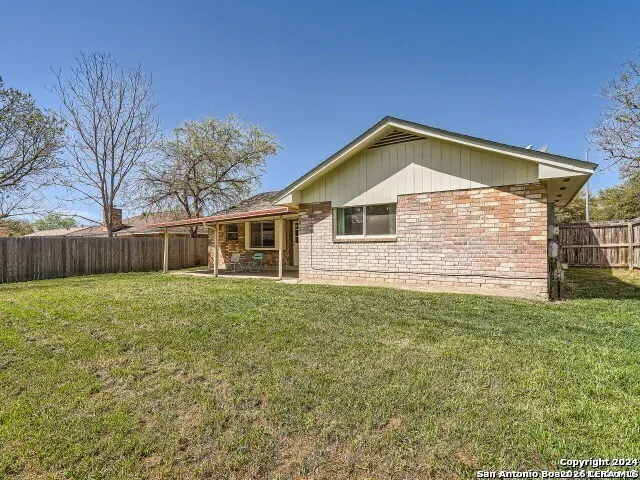 6410 Ridge Village Dr San Antonio, TX 78233