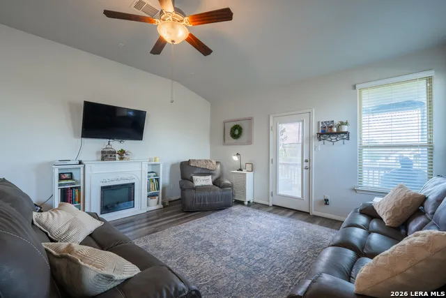 13302 BOTTOM LAND St Hedwig, TX 78152