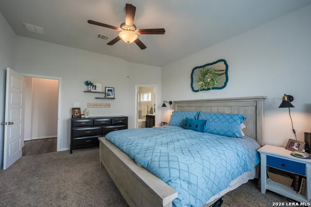 13302 BOTTOM LAND St Hedwig, TX 78152