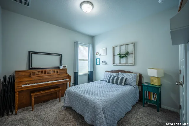 13302 BOTTOM LAND St Hedwig, TX 78152