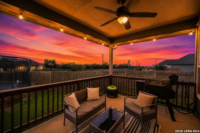 13302 BOTTOM LAND St Hedwig, TX 78152