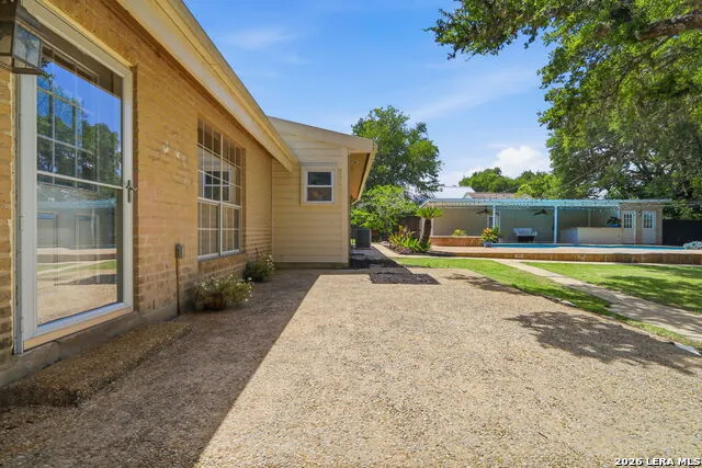 4791 Spreading Oak Bulverde, TX 78163