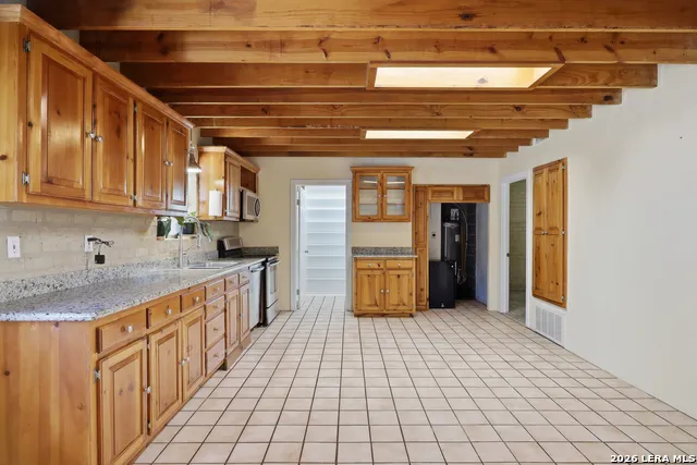 4791 Spreading Oak Bulverde, TX 78163