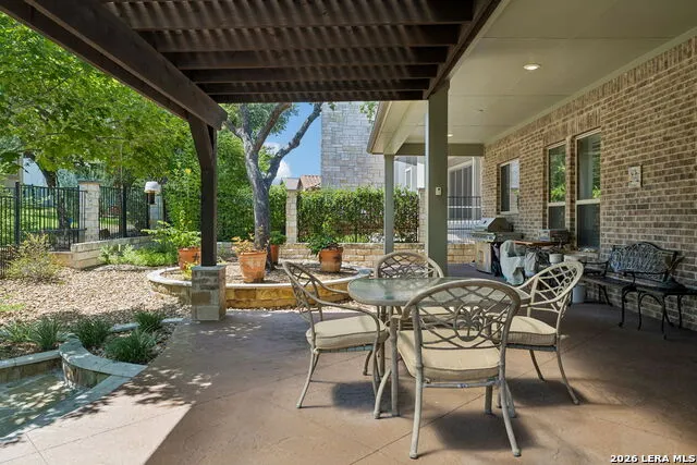 808 DANCING OAK LN San Marcos, TX 78666
