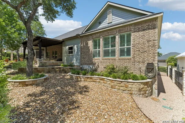 808 DANCING OAK LN San Marcos, TX 78666