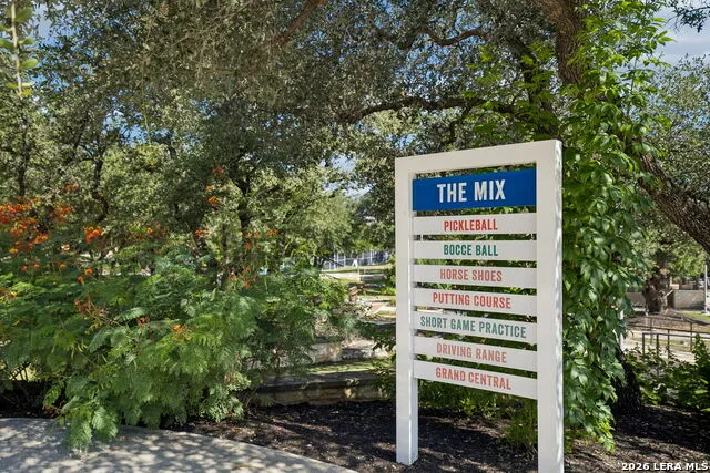 808 DANCING OAK LN San Marcos, TX 78666