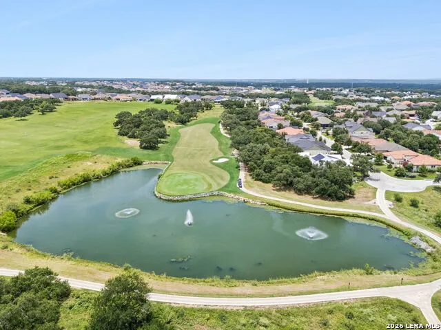 808 DANCING OAK LN San Marcos, TX 78666