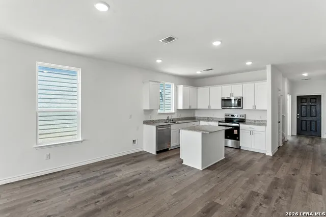344 WILD CREEK RD Seguin, TX 78155