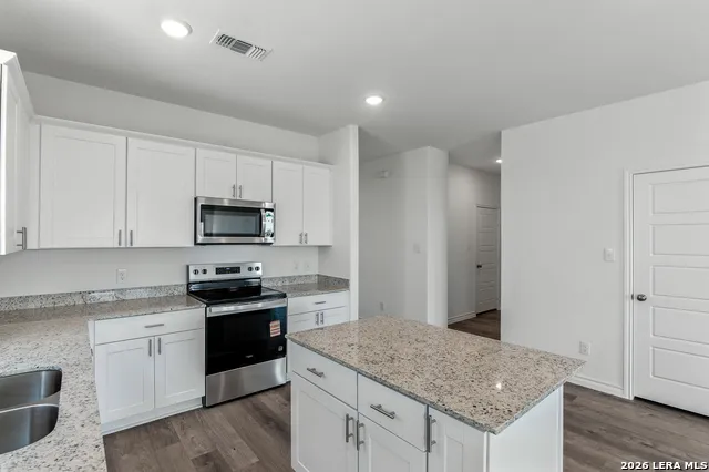 344 WILD CREEK RD Seguin, TX 78155
