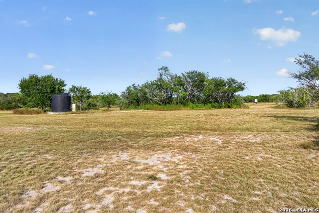 185 Pr 7460 Kenedy, TX 78119