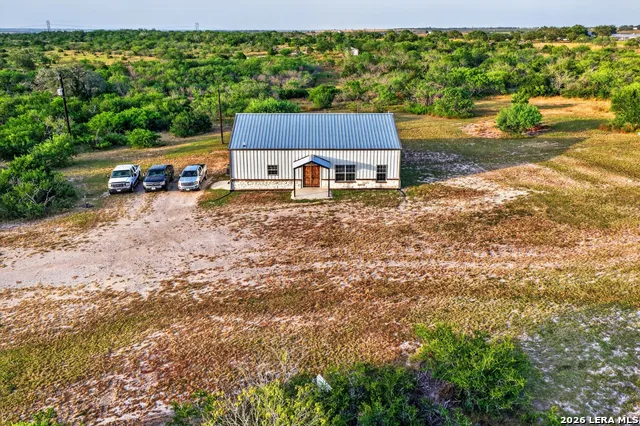 185 Pr 7460 Kenedy, TX 78119