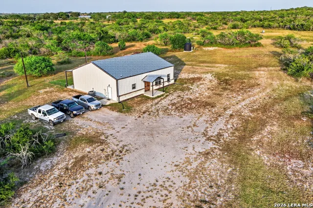 185 Pr 7460 Kenedy, TX 78119