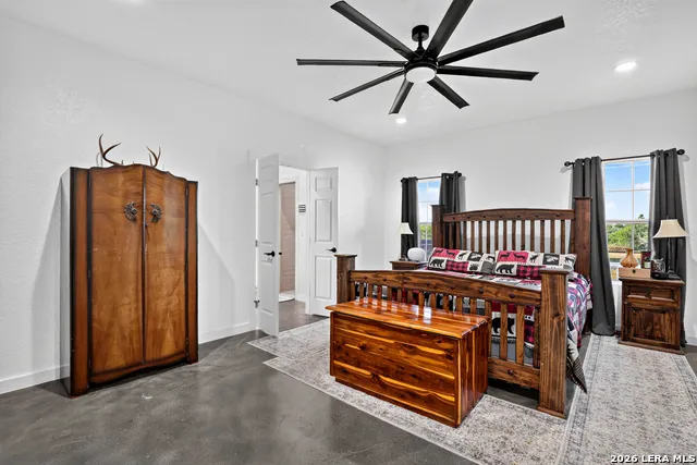 185 Pr 7460 Kenedy, TX 78119