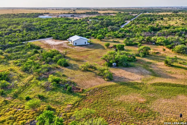 185 Pr 7460 Kenedy, TX 78119