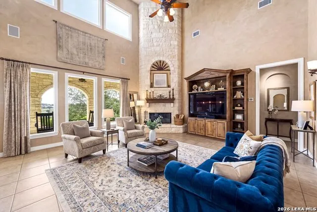 3919 Kite Dr Kerrville, TX 78028