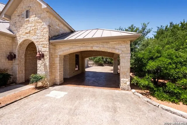 3919 Kite Dr Kerrville, TX 78028