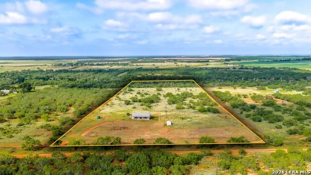 13.87+/- ACRES County Road 314 Charlotte, TX 78011