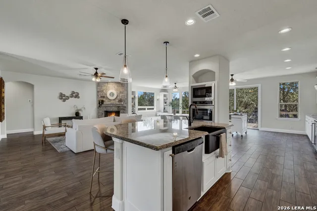 1621 Angolo New Braunfels, TX 78132