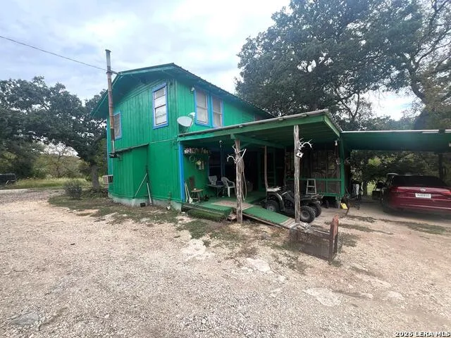 230 Teague Rd Kerrville, TX 78028