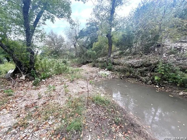 230 Teague Rd Kerrville, TX 78028
