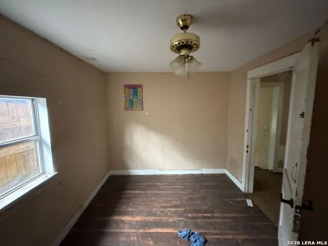 910 GREEN ST San Antonio, TX 78225