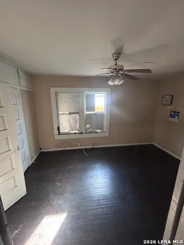 910 GREEN ST San Antonio, TX 78225
