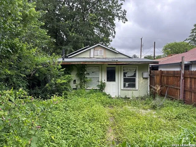 910 GREEN ST San Antonio, TX 78225