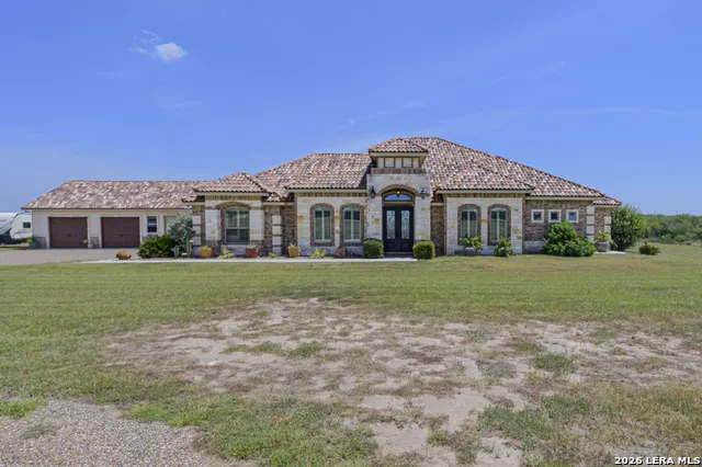 4881 FM 798 Kenedy, TX 78119