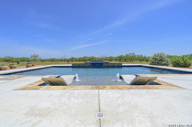 4881 FM 798 Kenedy, TX 78119