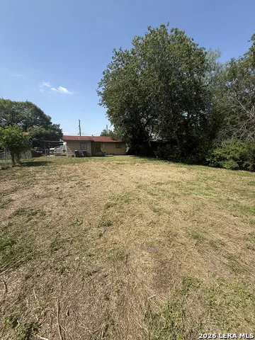 3320 K ST San Antonio, TX 78220