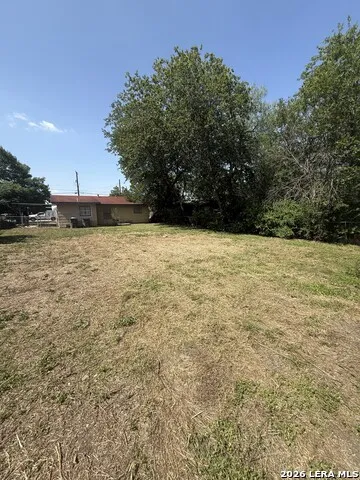 3320 K ST San Antonio, TX 78220