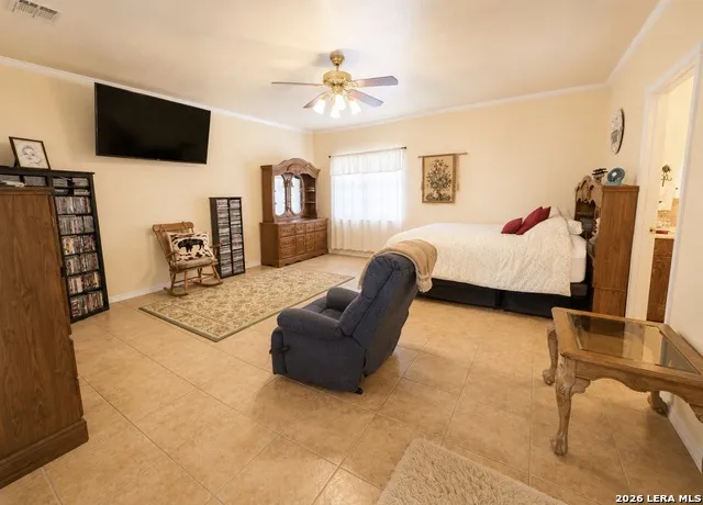 3108 Fm 190 Asherton, TX 78827