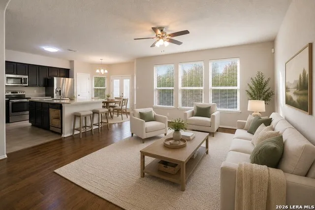 5435 Bright Run San Antonio, TX 78240