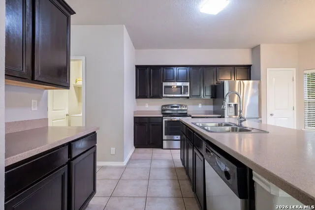 5435 Bright Run San Antonio, TX 78240